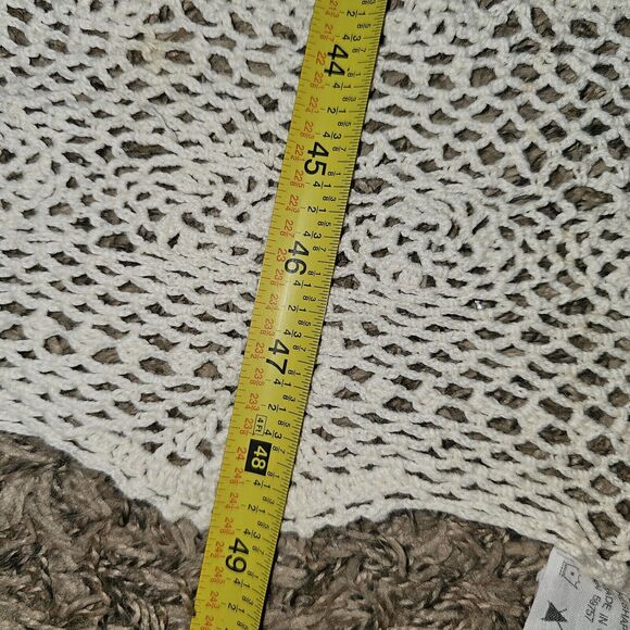 Vtg Hand Crocheted Round Tablecloth 49" Lace Coverlet Cottage Farmhouse Decor - Picture 3 of 6